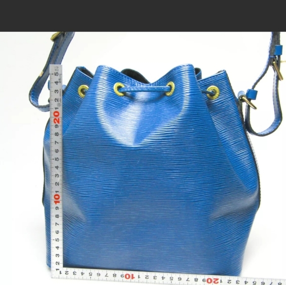 💋HP💋Authentic Louis Vuitton Epi Petit Noe Large Blue Gold - Picture 7 of 12